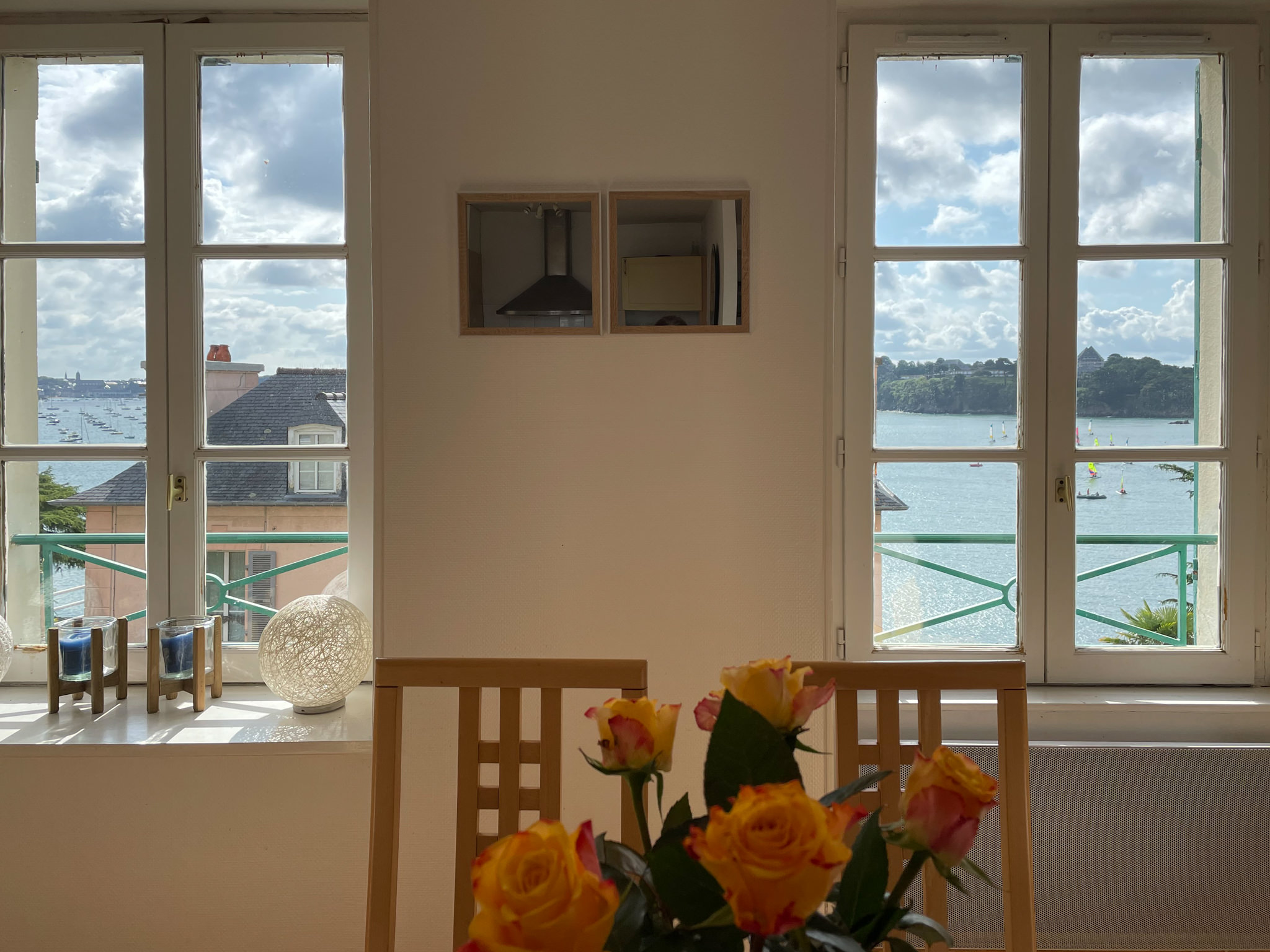 Vue sur la mer depuis la chambre de l'Appartement Giraud 2 à Dinard