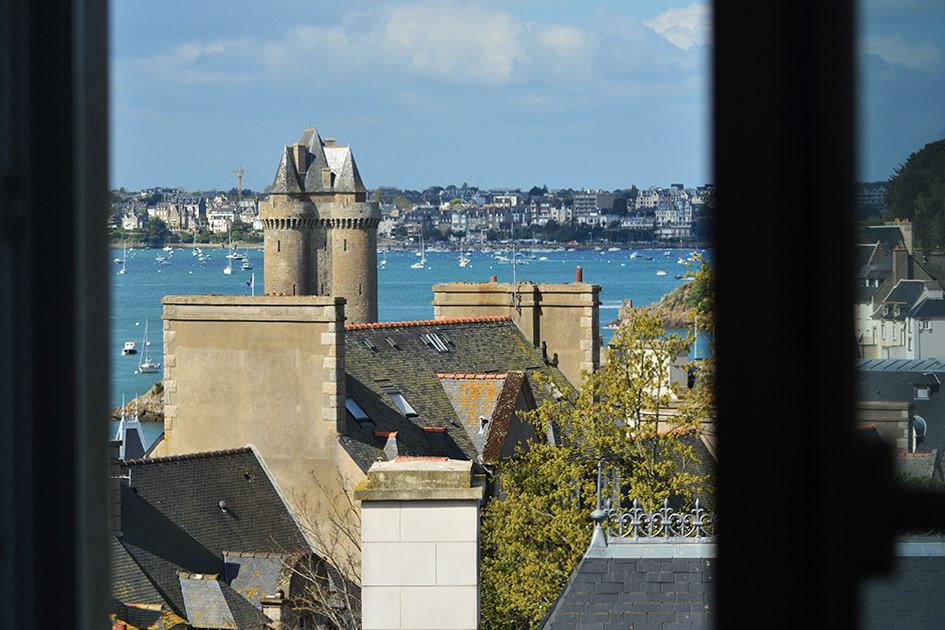 Vue imprenable sur la mer depuis l'Appartement Pré Brécel 2 à Saint-Malo