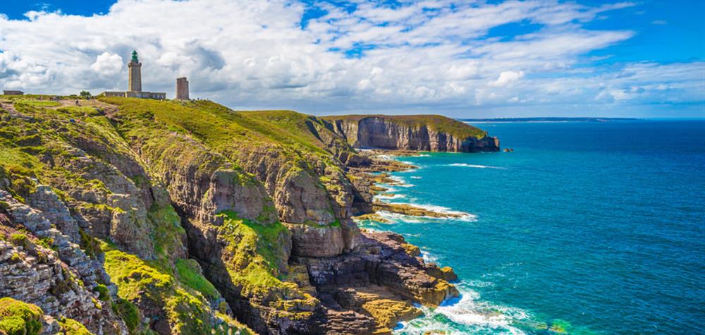 Falaises et phare du Cap Fréhel