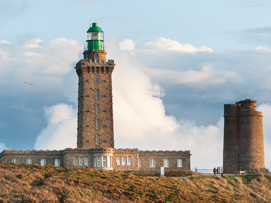 Phare du Cap Fréhel avec la tour ancienne