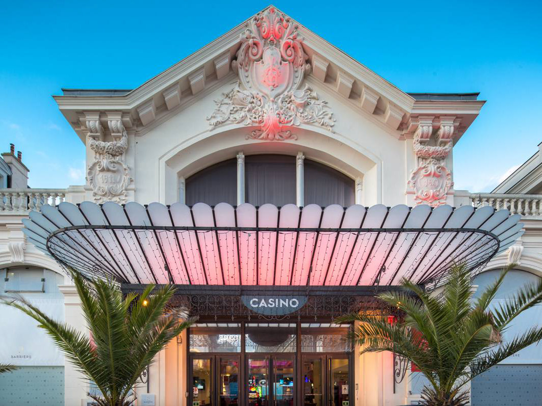 Entrée du Casino Barrière, Dinard